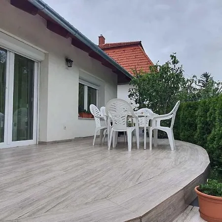 In Keszthely/balaton 39648 Holiday home *